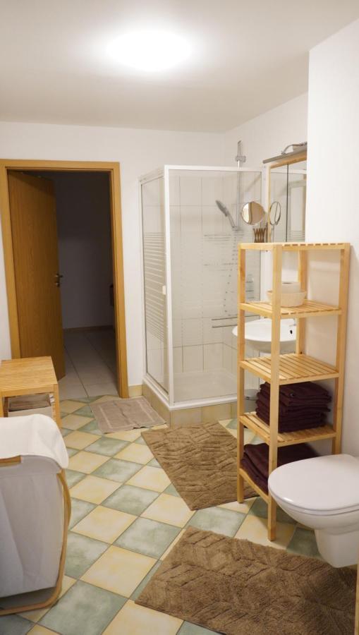 Das Neukirchen Inn Neuburg am Inn Экстерьер фото